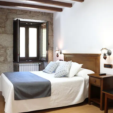 Pazos Alba 2* سانتياغو دي كومبوستيلا