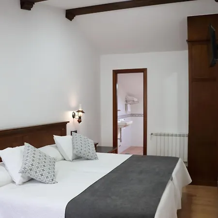 Pazos Alba فندق 2*